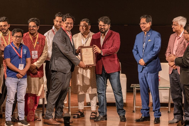 Receiving ‘Best Startup Idea Award’ from IT Minister